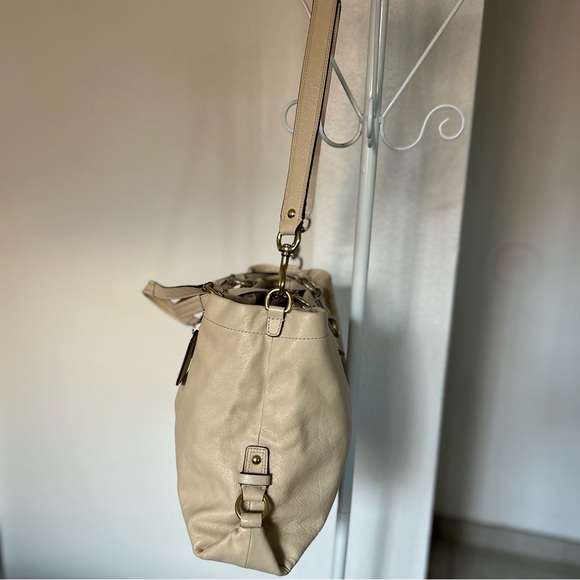 Coach Ashley Carryall F15513 Convertible Satchel Shoulder Bag Purse Ivory Cream - Picture 4 of 14